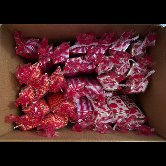 Mary Kay Coconut Mousse Lip & Hand Cream Set - Picture 4 of 6